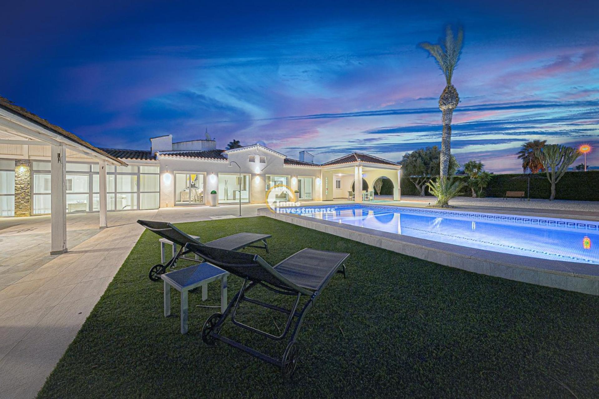 Villa Pyeranch Τορεβιέχα Εξωτερικό φωτογραφία
