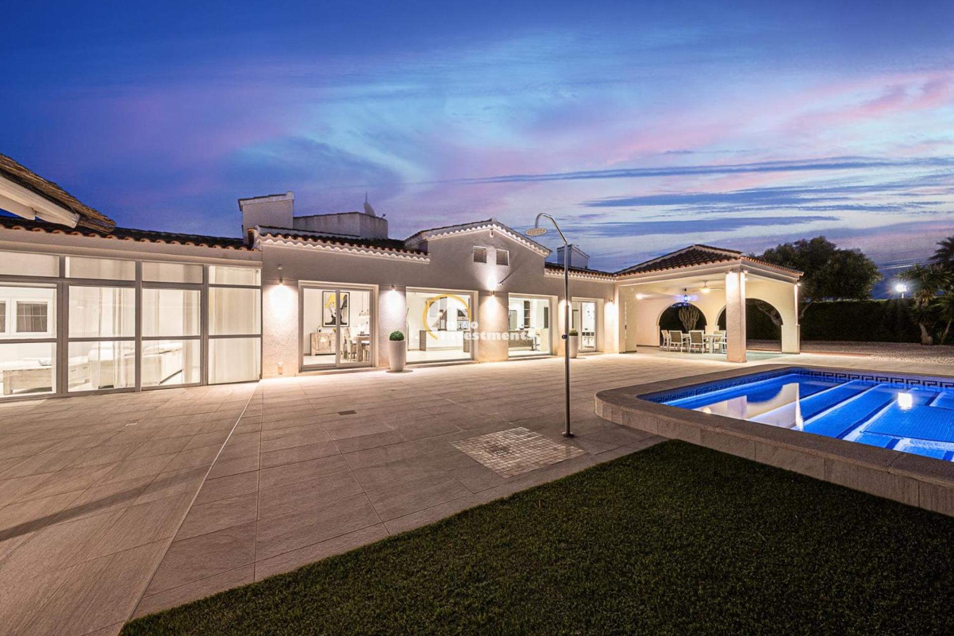 Villa Pyeranch Τορεβιέχα Εξωτερικό φωτογραφία